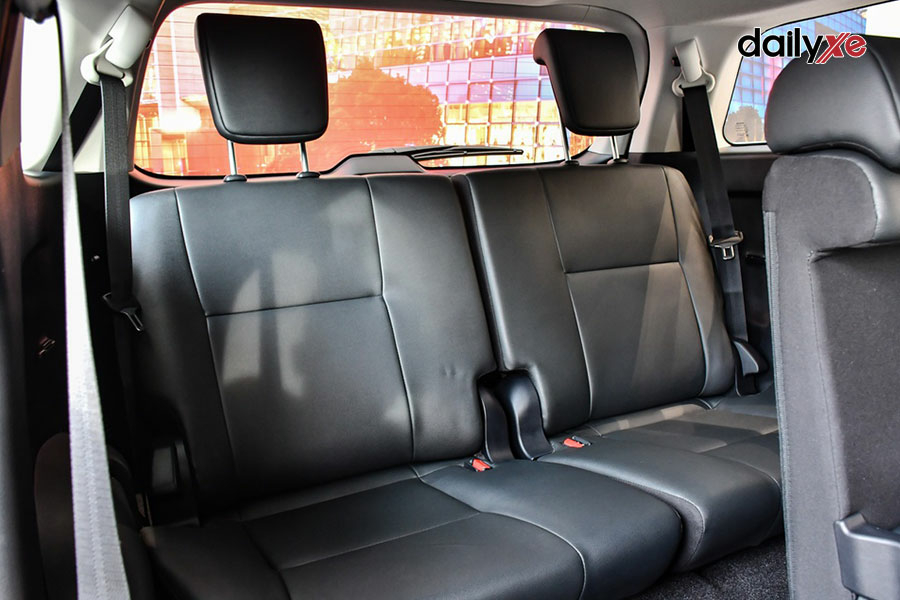 Toyota Fortuner 2.4MT 4x2