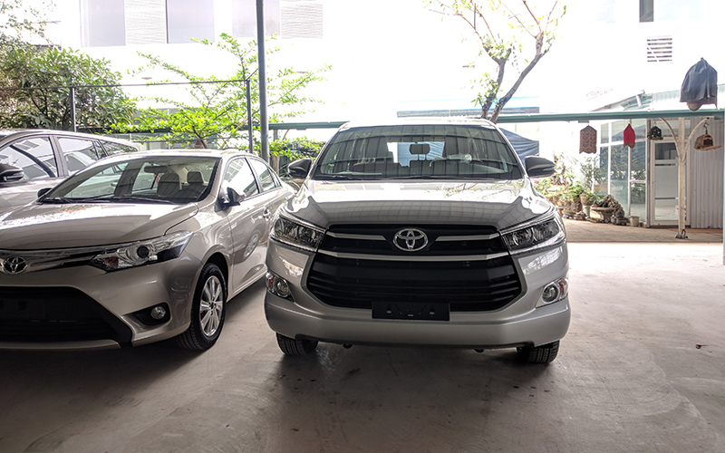 Toyota Innova 2.0G