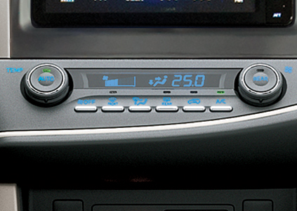 Toyota Innova 2.0G
